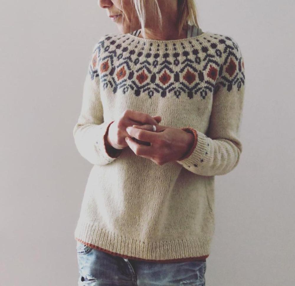 Handgefertigter Exklusiv-Strickpullover