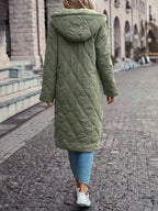 Traditionelle Kapuzenjacke mit Zip-Verschluss