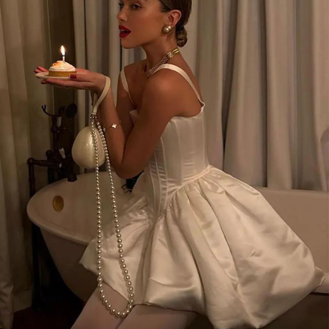 Korsett-inspiriertes strukturiertes Kleidungsstück