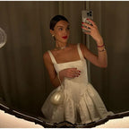 Korsett-inspiriertes strukturiertes Kleidungsstück