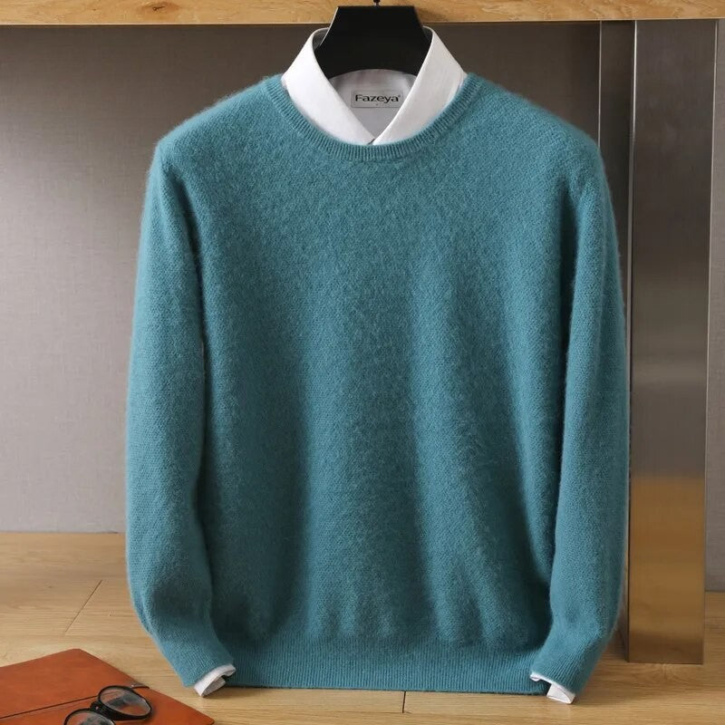 Modischer Strickpullover