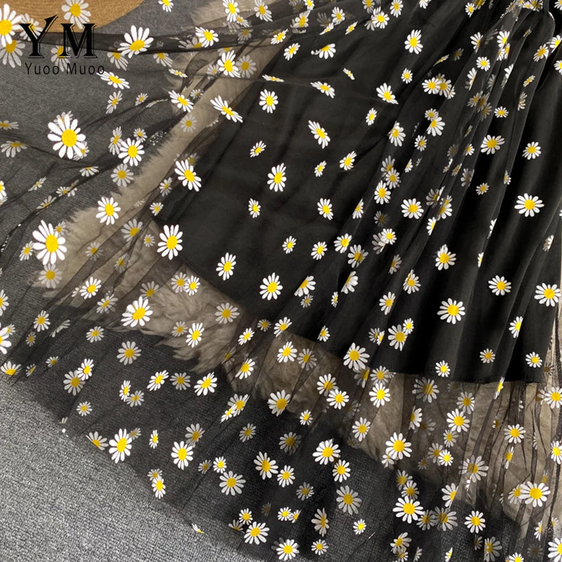 Sommerkleid für Damen mit Spaghetti-Trägern im Blumen-Gänseblümchen-Muster